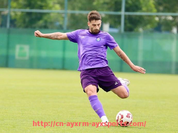 爱游戏体育-法甲赛季最佳进攻球员名单及进攻数据汇总